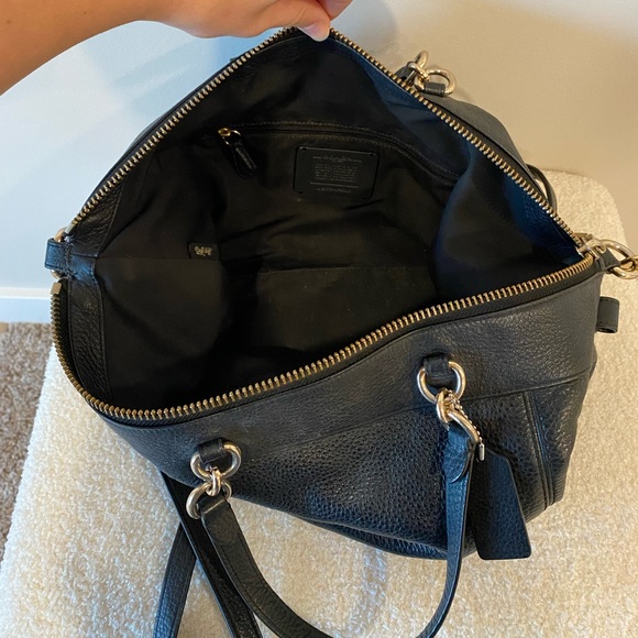 Coach purse - Picture 3 of 3